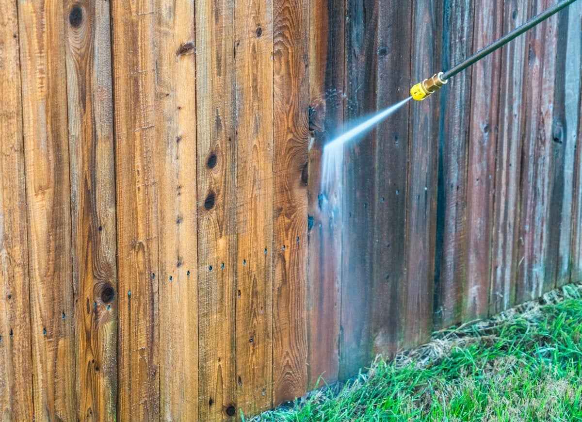 Fence Cleaning Services in Springfield, MO